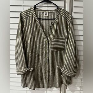 Anne Klein Gold & Gray Striped Button-Up Shirt 💛🩶